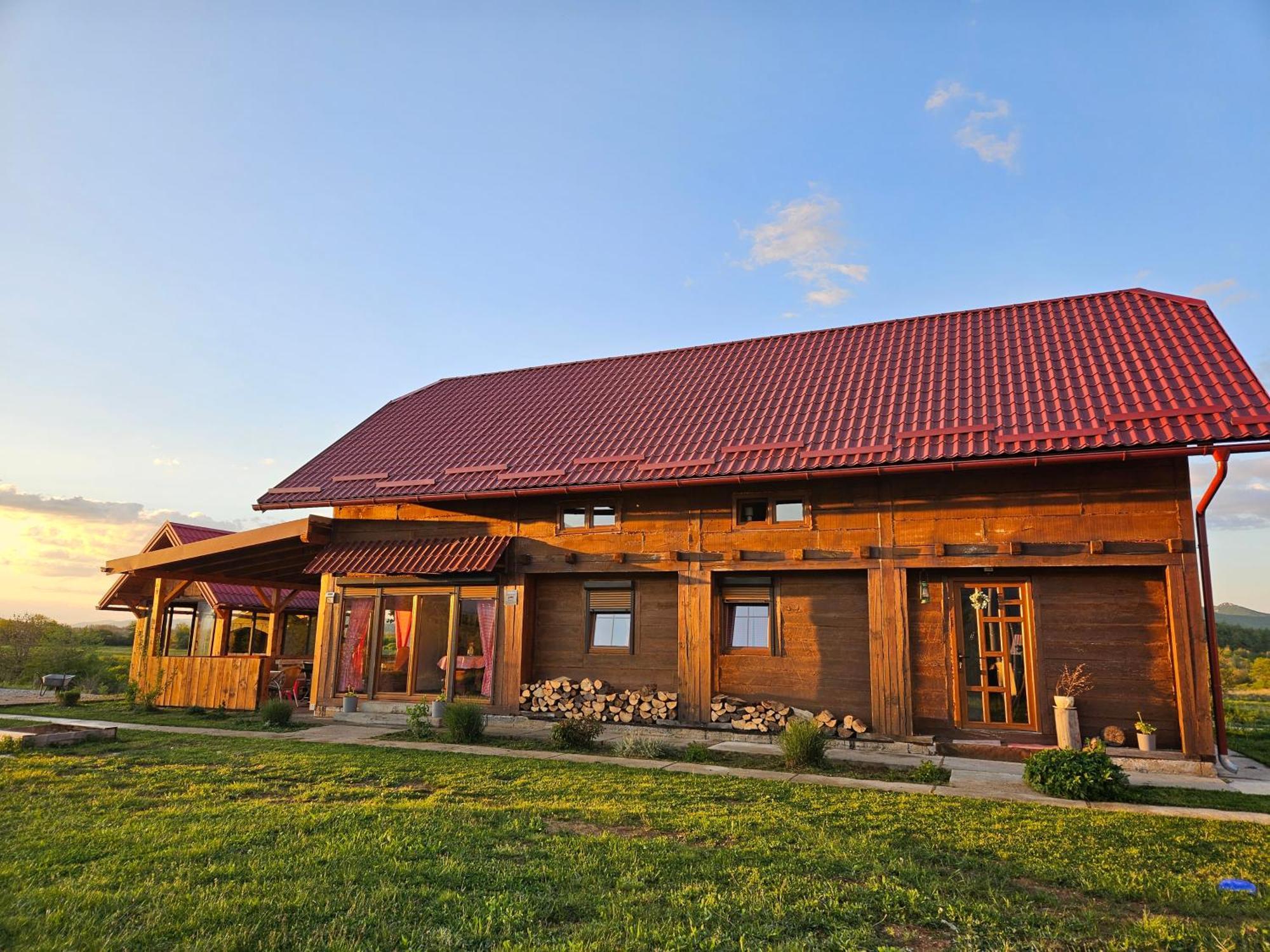 Ruralna Kuca Za Odmor Lika Villa Lovinac  Екстериор снимка