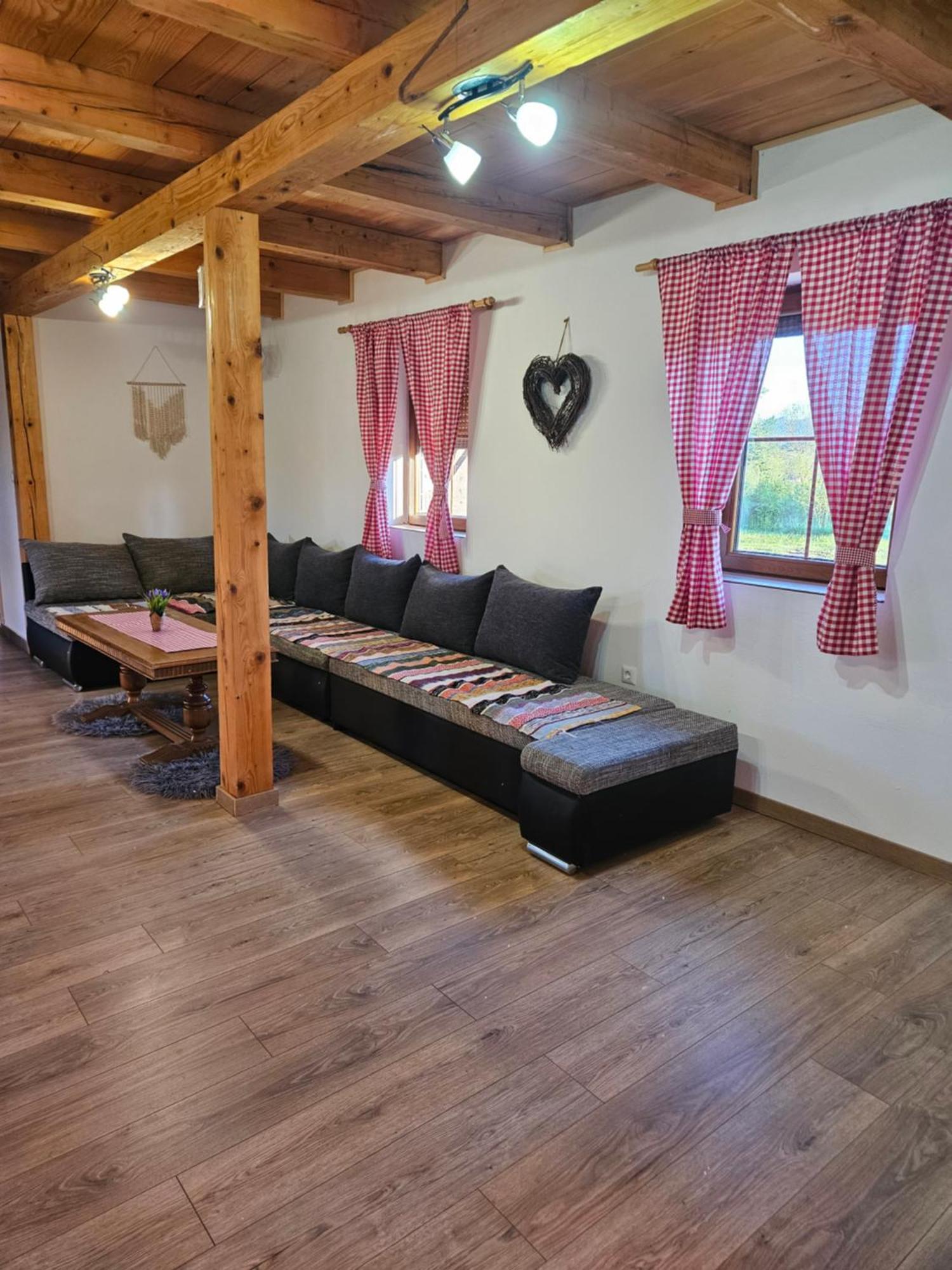 Ruralna Kuca Za Odmor Lika Villa Lovinac  Екстериор снимка