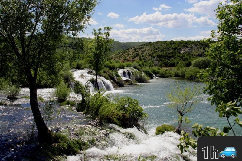 Ruralna Kuca Za Odmor Lika Villa Lovinac  Екстериор снимка