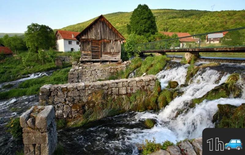 Ruralna Kuca Za Odmor Lika Villa Lovinac  Екстериор снимка